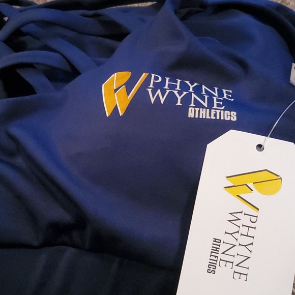 Phyne Wyne Athletics 3 pc Active Wear Set - Picture 2 of 2